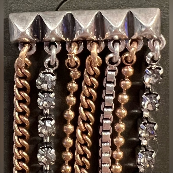 NWT, gorgeous ALLSAINTS Farrah Multi-Tonal Chain
Earrings in warm brass/silver - Picture 3 of 14